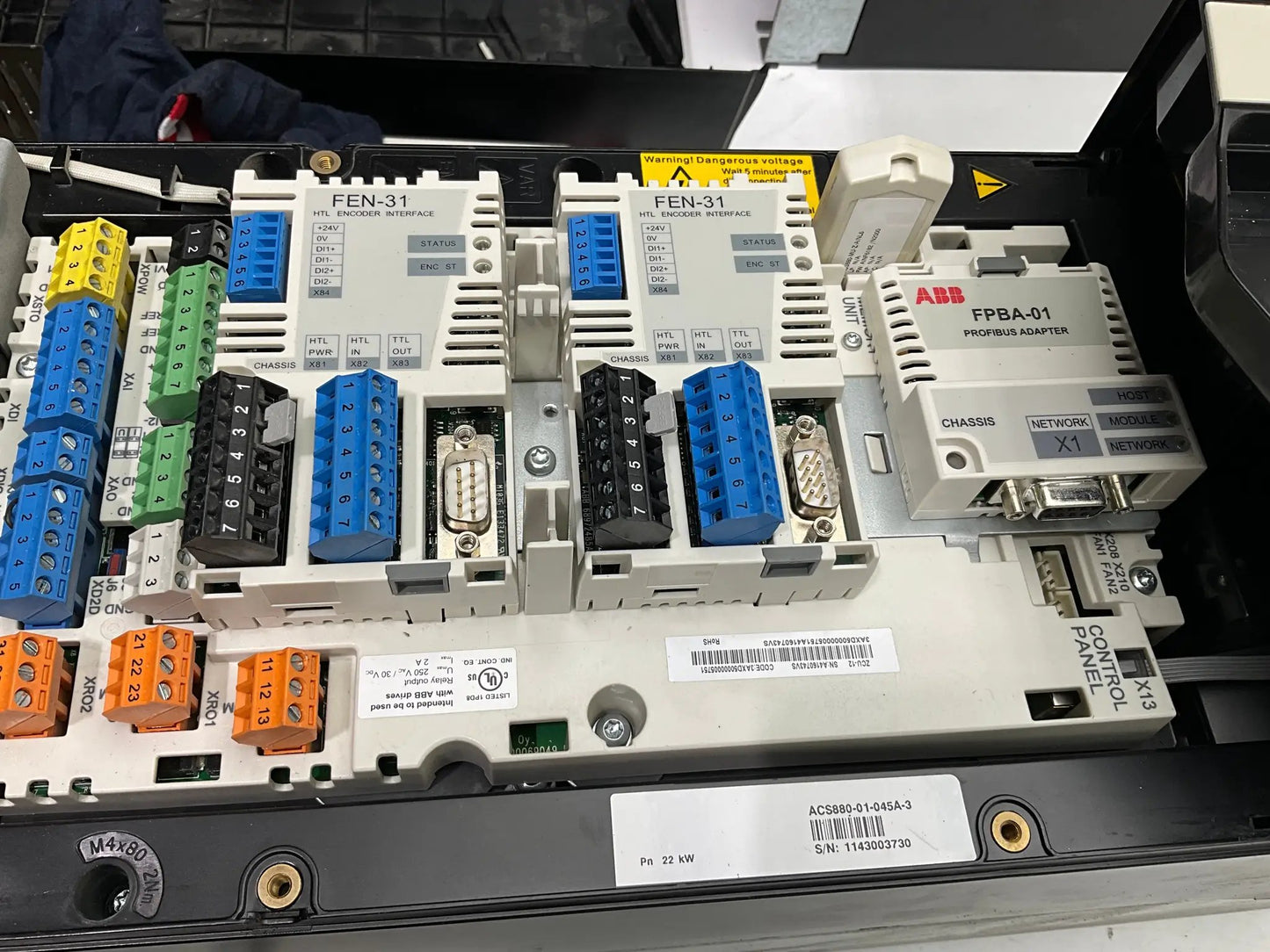 ABB ACS880-01-045A-3 AC Inverter Drive-AC Inverter Drive-Used Industrial Parts