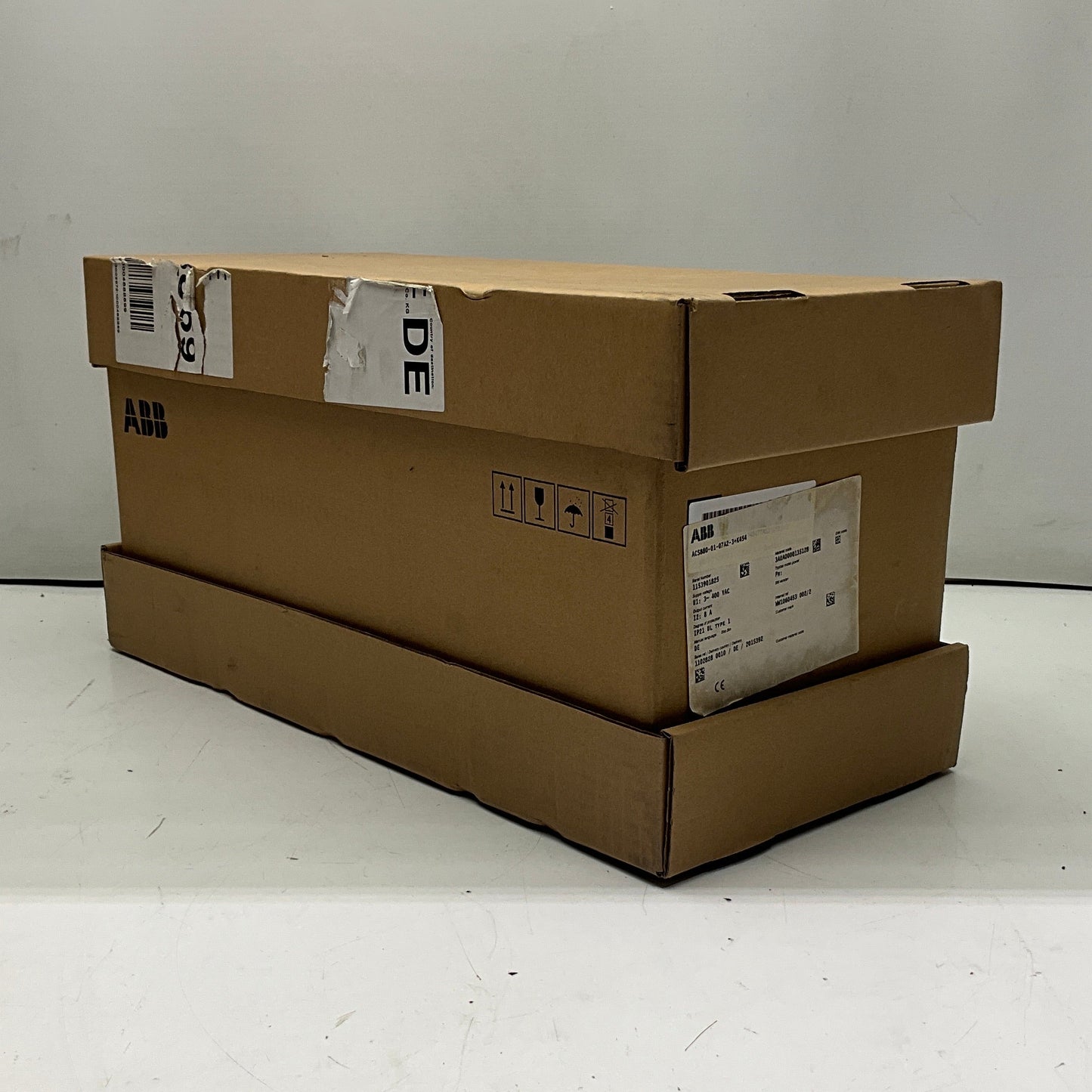 ABB ACS880-01-07A2-3 AC Inverter Drive-AC Inverter Drive-Used Industrial Parts