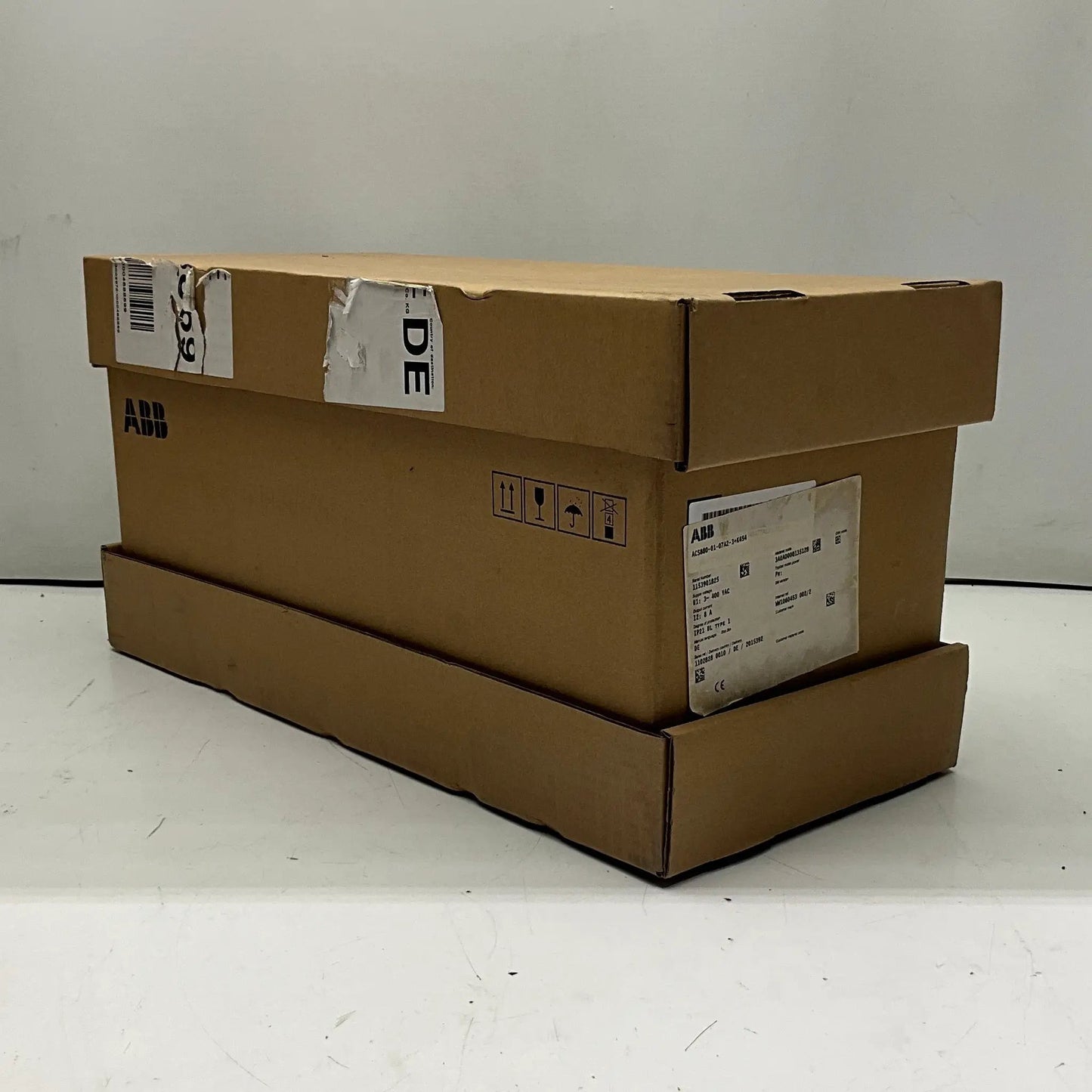 ABB ACS880-01-07A2-3 AC Inverter Drive-AC Inverter Drive-Used Industrial Parts