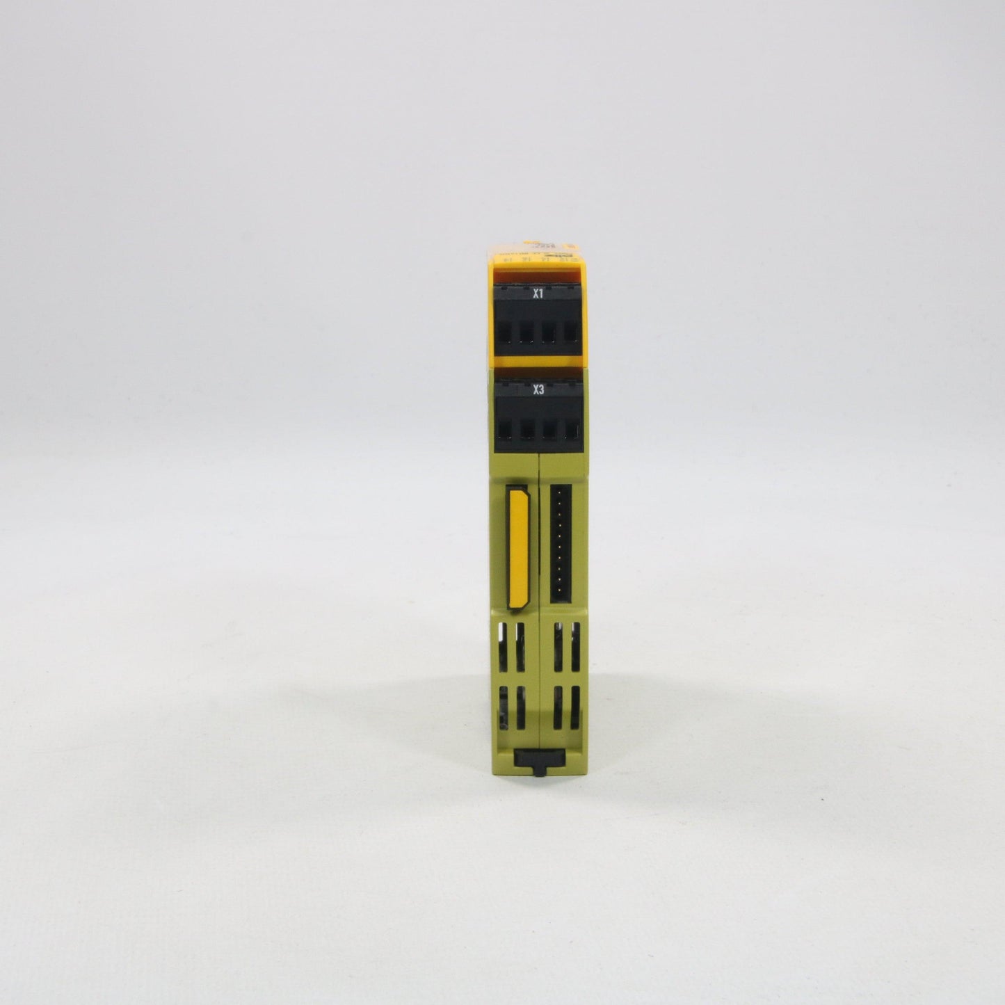Pilz PNOZ m EF 8D14D0 Digital Input/Output Module-Expandable Controller-Used Industrial Parts