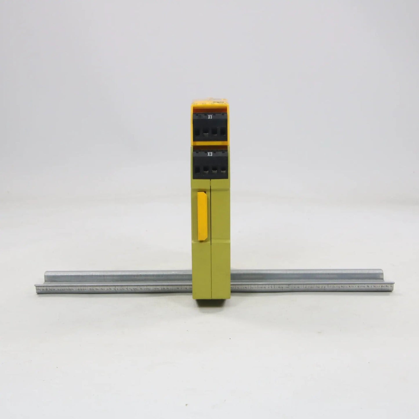 Pilz PNOZ s4 Safety Relay-Safety Relay-Used Industrial Parts