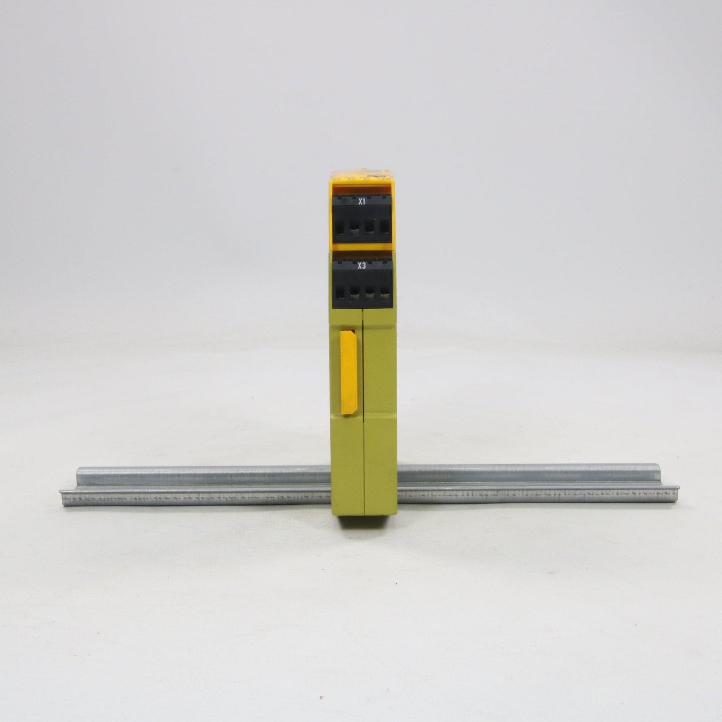 Pilz PNOZ s4 Safety Relay-Safety Relay-Used Industrial Parts