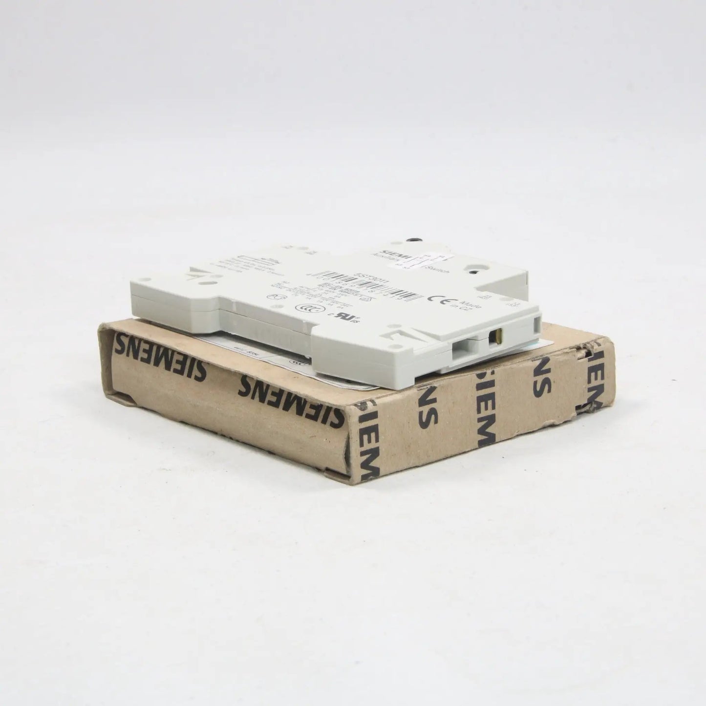 Siemens 5ST3011 Auxiliary Circuit Switch-Auxiliary Circuit Switch-Used Industrial Parts