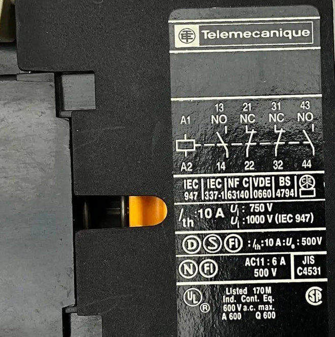 Telemecanique CA3 DN22 24v Contactor-DC Operated Control Relay / Auxiliary Contactor-Used Industrial Parts