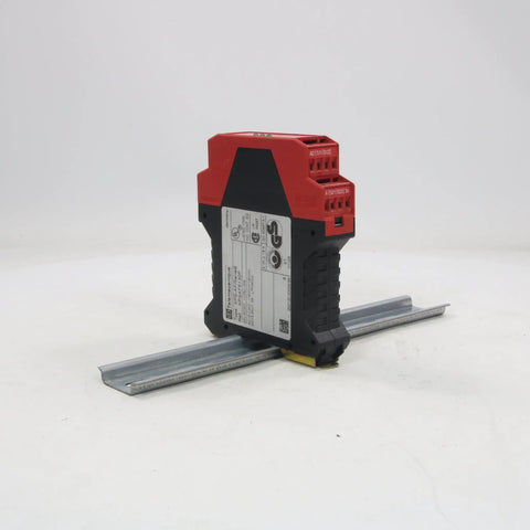 Telemecanique Preventa XPSAF5130P Safety Relay-Safety Relay-Used Industrial Parts