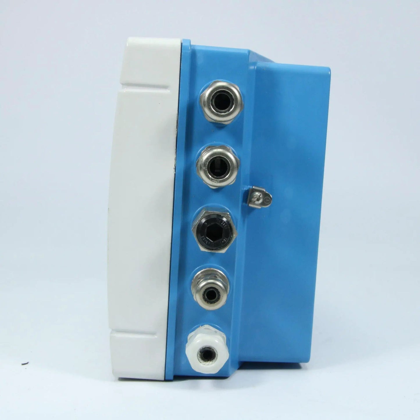 Endress+Hauser 50H15-9F0A9AC4BBAA-Flow meter-Used Industrial Parts
