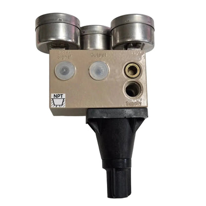 Samson Pneumatic Pressure Regulator: SAMSON 3708-6352 02L Pneumatic Pressure Regulator & Gauge Block Manifold