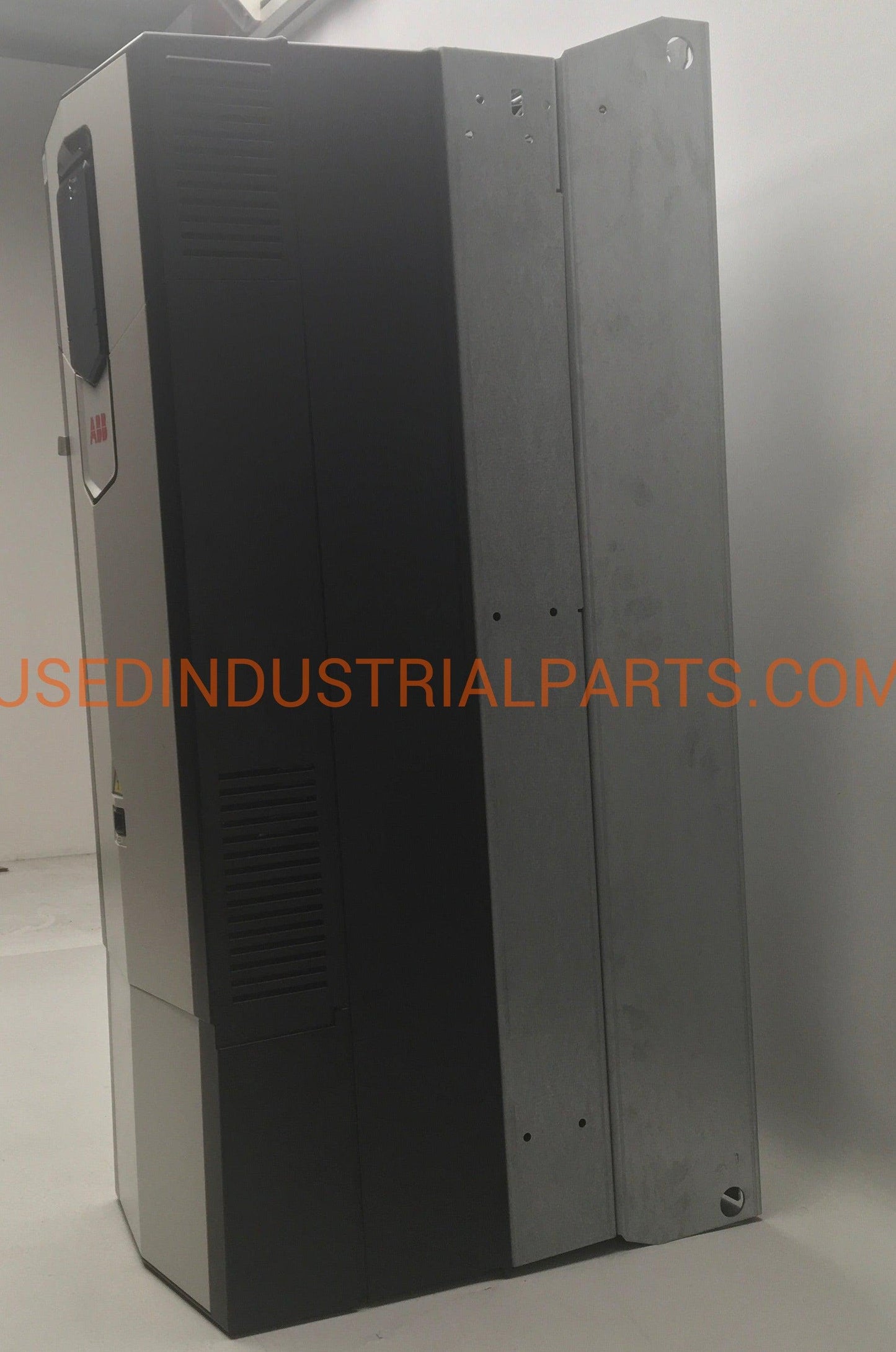 ABB ACS 880 11 032A 3 Regenerative Single Drive-Regenerative Single Drive-Used Industrial Parts