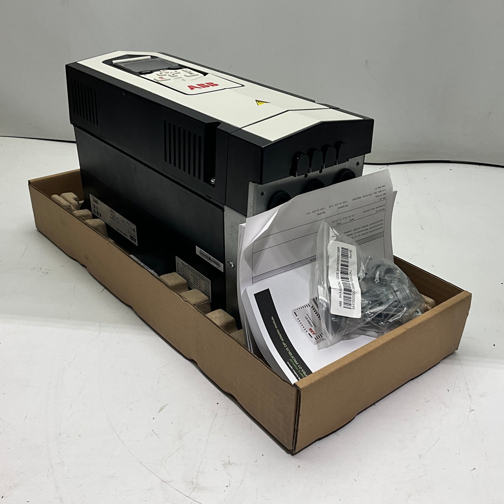 ABB ACS880-01-07A2-3 AC Inverter Drive-AC Inverter Drive-Used Industrial Parts