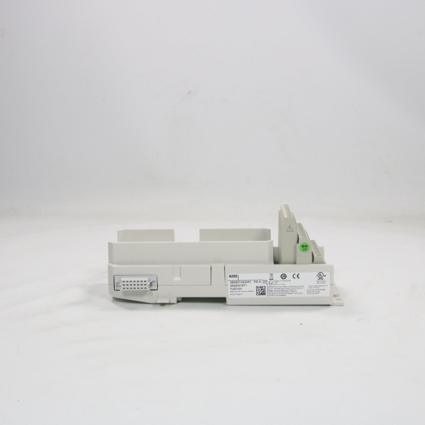 ABB TU 810V1 Compact Module Termination Unit-Used Industrial Parts