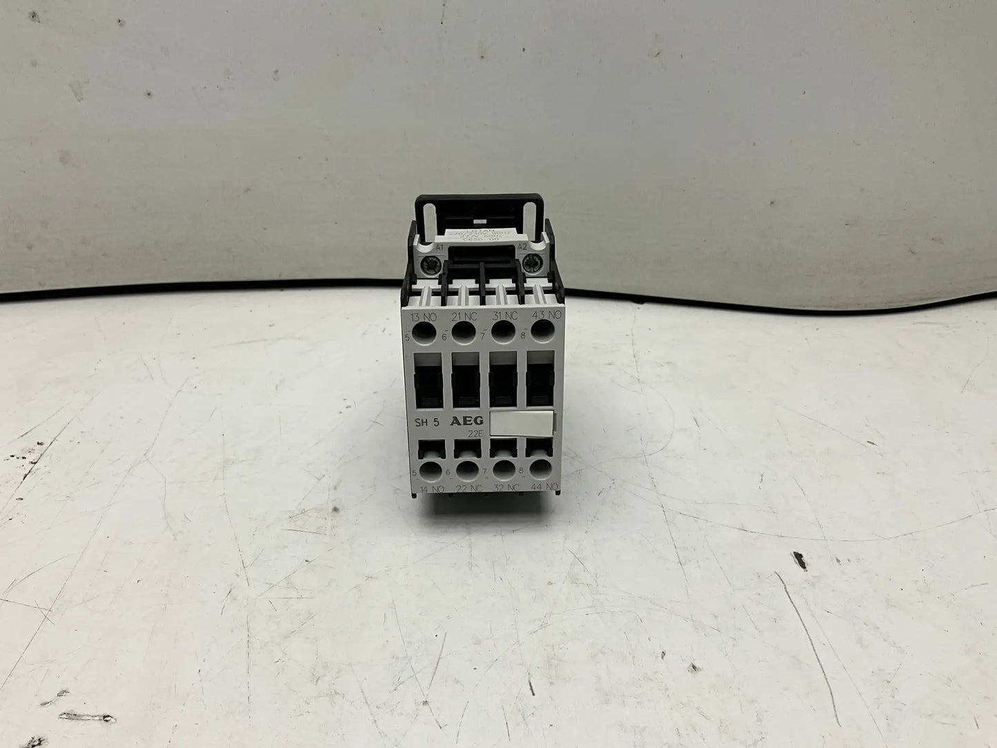 AEG SH 5.22 Auxiliary Relay-Auxiliary Relay-Used Industrial Parts