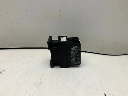 AEG SH 5.22 Auxiliary Relay-Auxiliary Relay-Used Industrial Parts