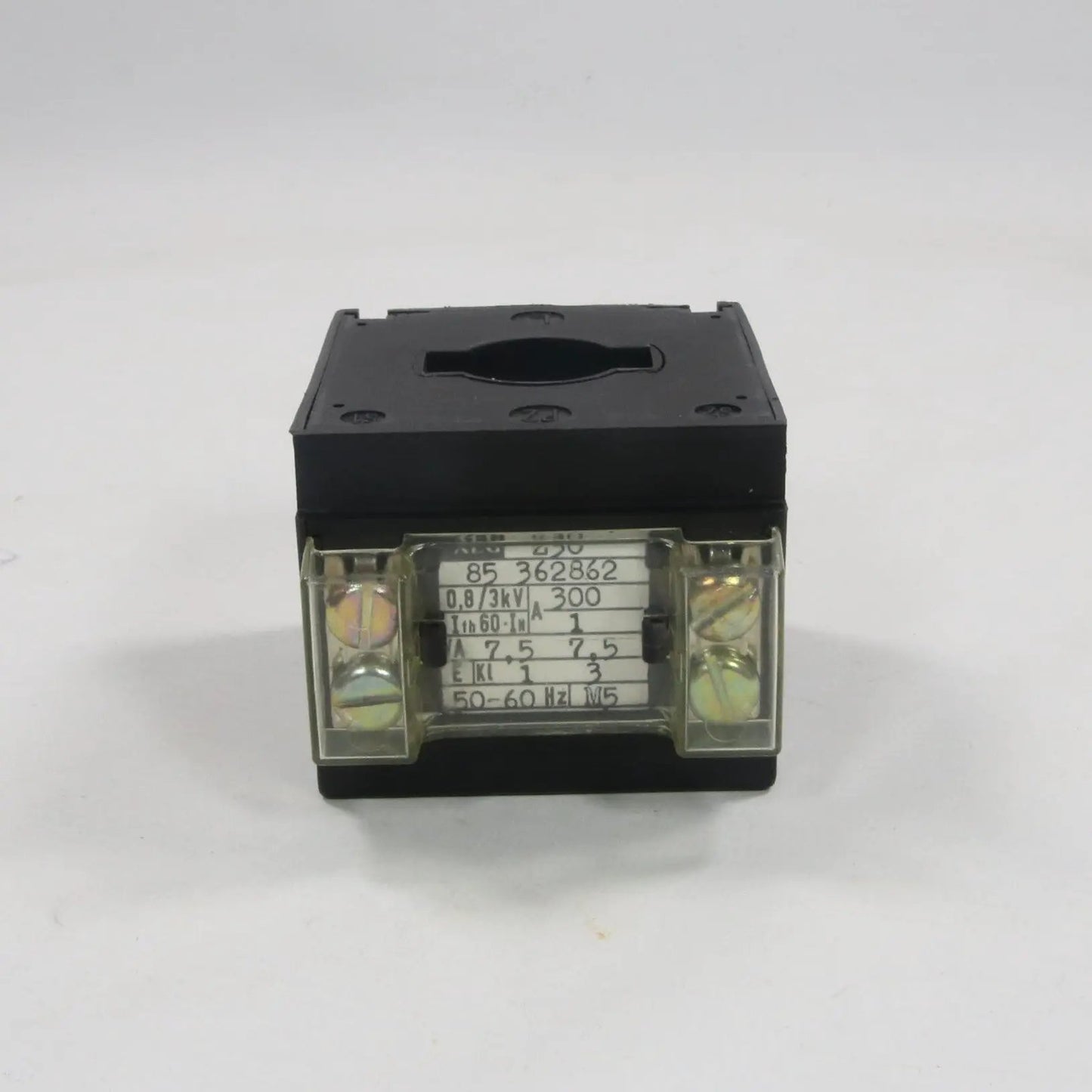 AEG Z30 Current Transformer-Current Transformer-Used Industrial Parts