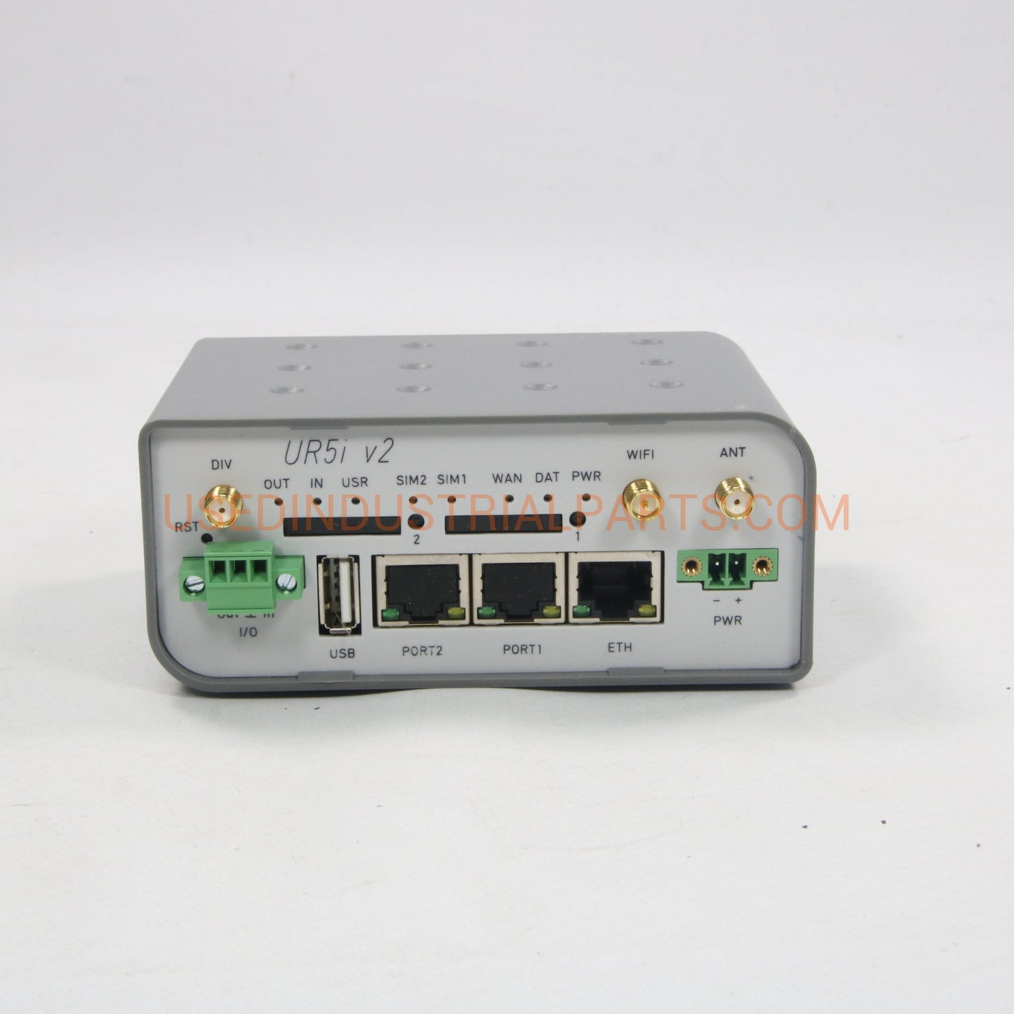 Advantech B+B Smartworx UR5i v2F Router-Router-AE-01-05-Used Industrial Parts