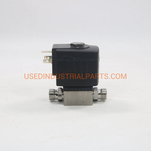 Image of Burkert 6013 348914 Direct Acting 2/2 Way Solenoid Valve-Solenoid Valve-BC-04-03-01-Used Industrial Parts