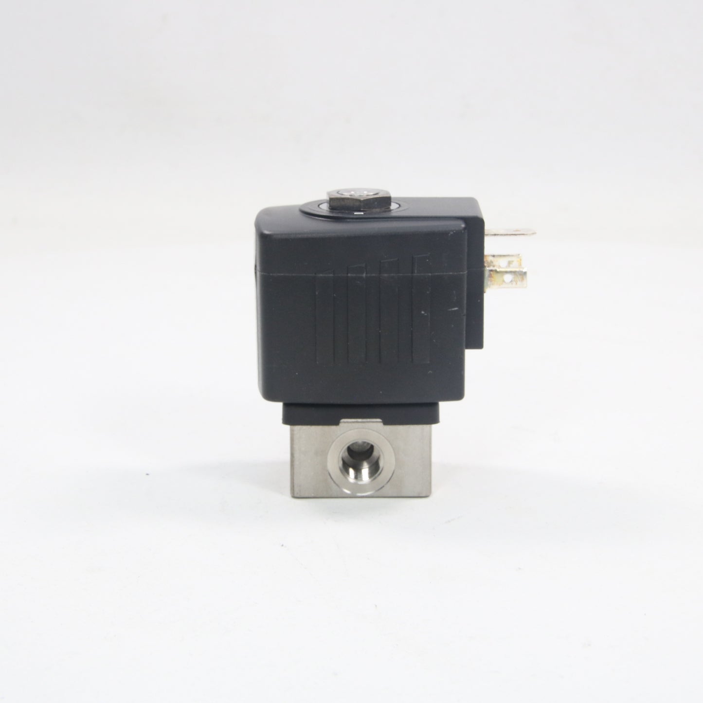 Burkert 6013 348914 Direct Acting 2/2 Way Solenoid Valve-Solenoid Valve-Used Industrial Parts