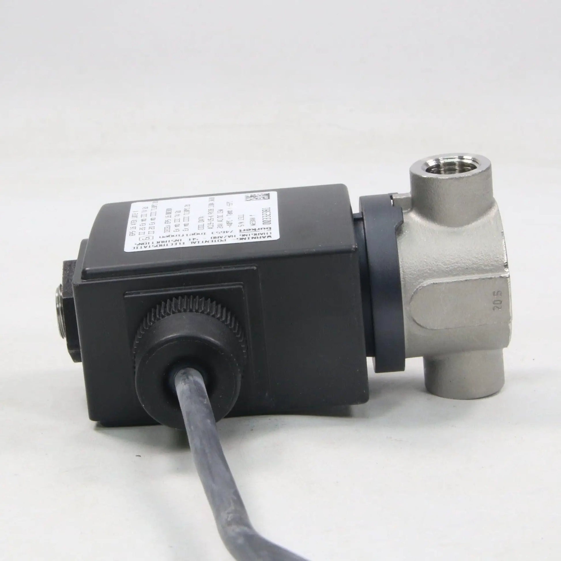 Burkert 6027 2-Way Solenoid Valve, 1/4" 24V 60 Bar-Solenoid Valve-Used Industrial Parts