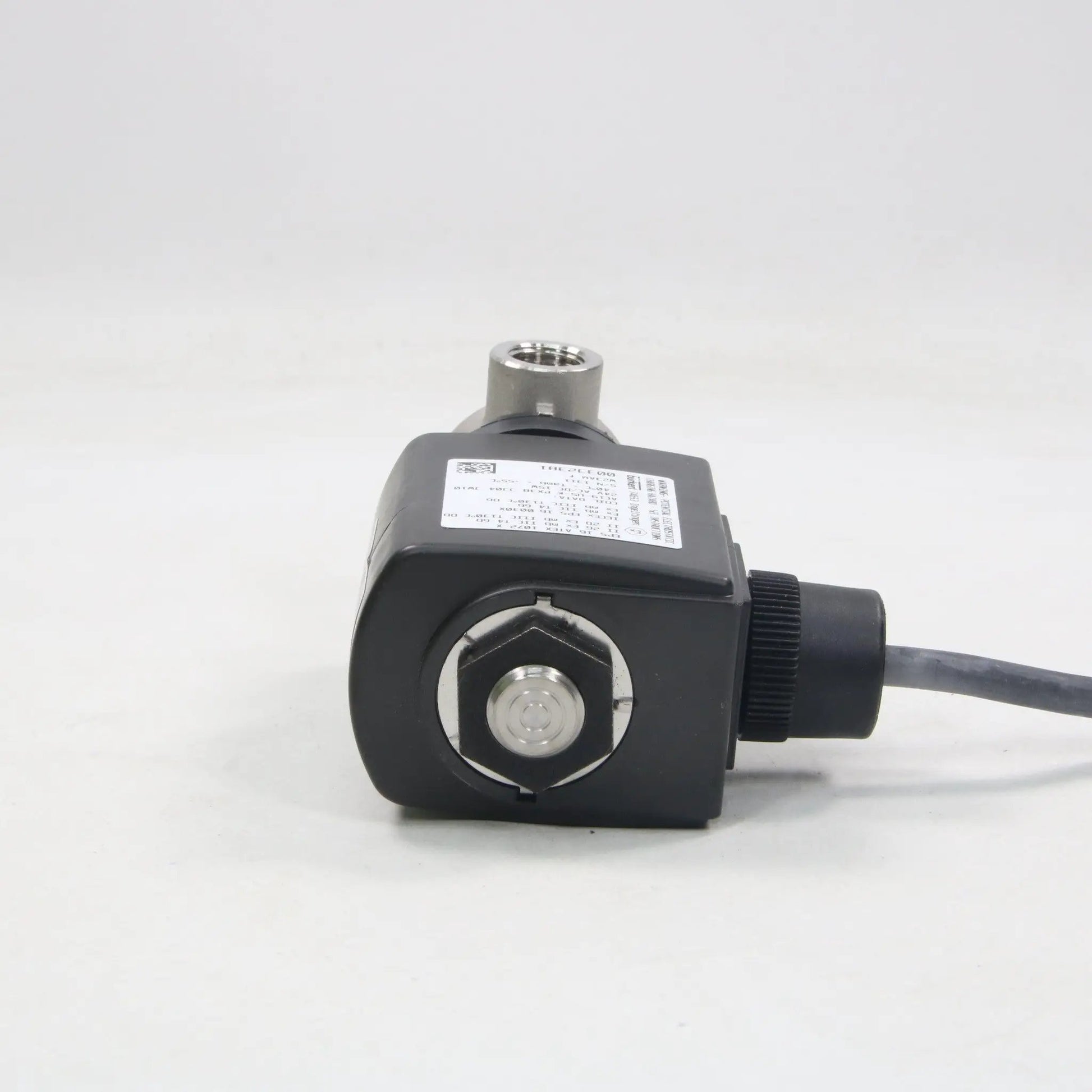 Burkert 6027 2-Way Solenoid Valve, 1/4" 24V 60 Bar-Solenoid Valve-Used Industrial Parts