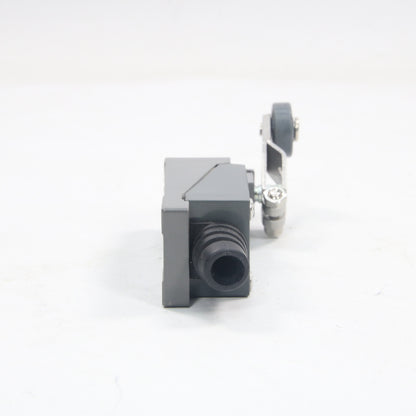 Chint YBLX-ME/8104 limit switch-Mechanical Limit Switch-Used Industrial Parts