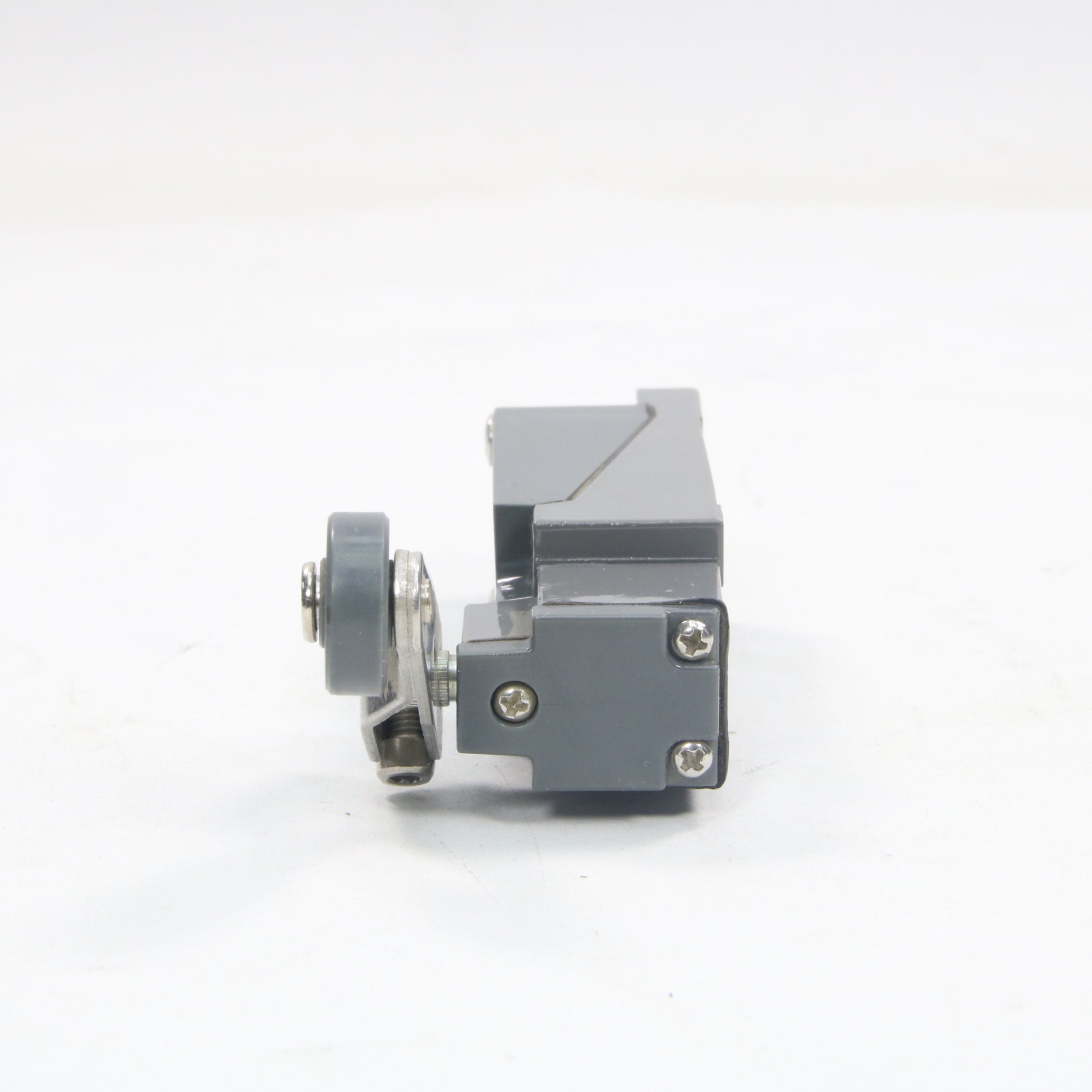 Chint YBLX-ME/8104 limit switch-Mechanical Limit Switch-Used Industrial Parts