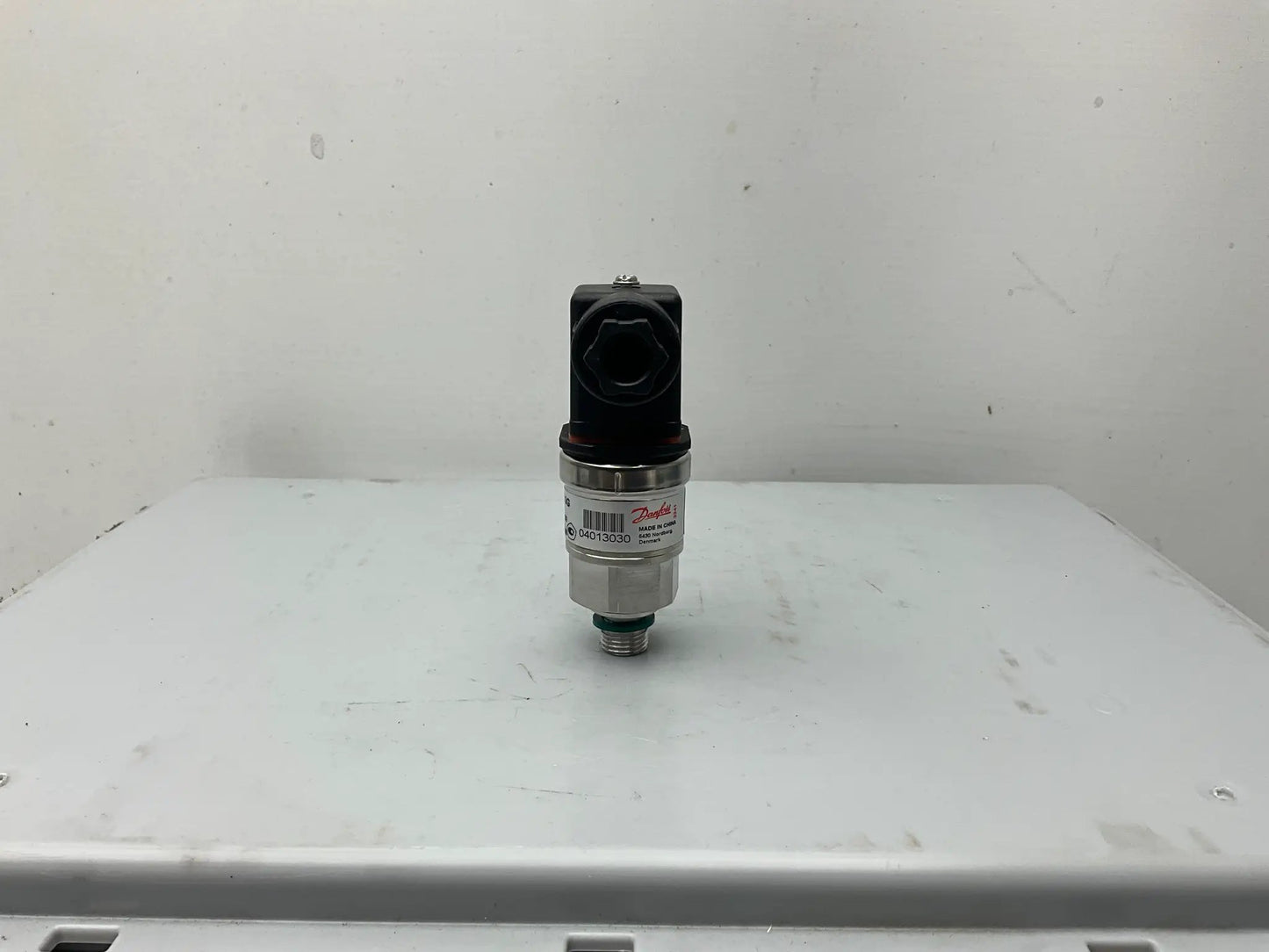 Danfoss MBS 3250 Pressure Transmitter - 060G1779-Pressure Transmitter-Used Industrial Parts