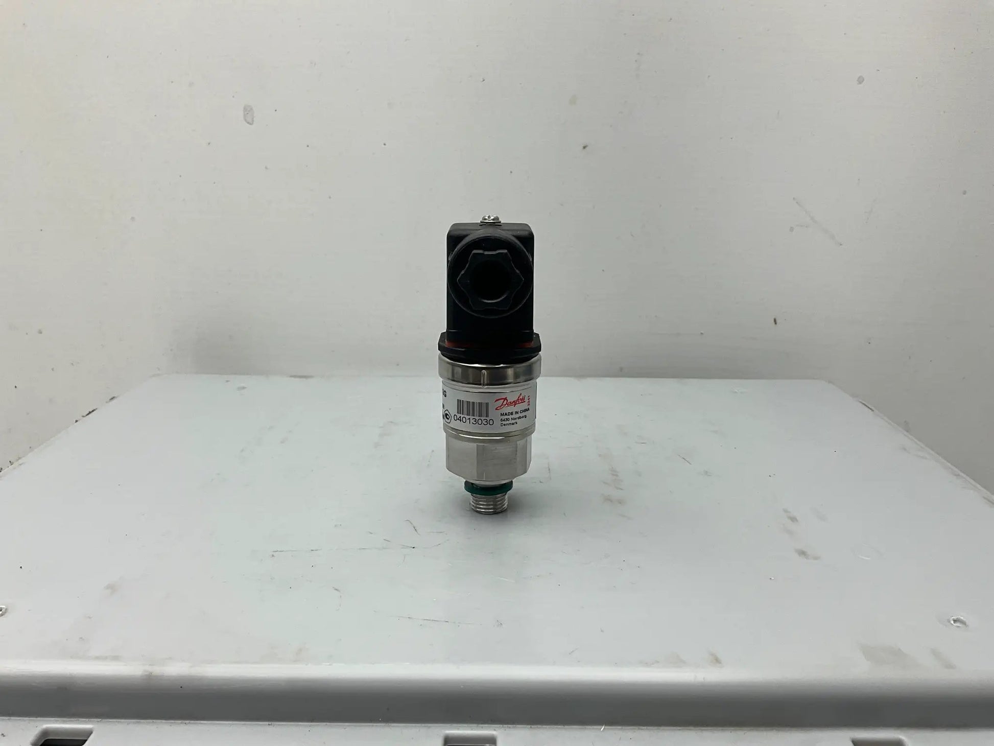 Danfoss MBS 3250 Pressure Transmitter - 060G1779-Pressure Transmitter-Used Industrial Parts