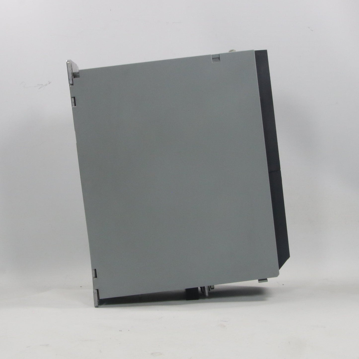 Danfoss VLT Automation Drive - 131B0504 Frequency Converter-Frequency Converter-Used Industrial Parts
