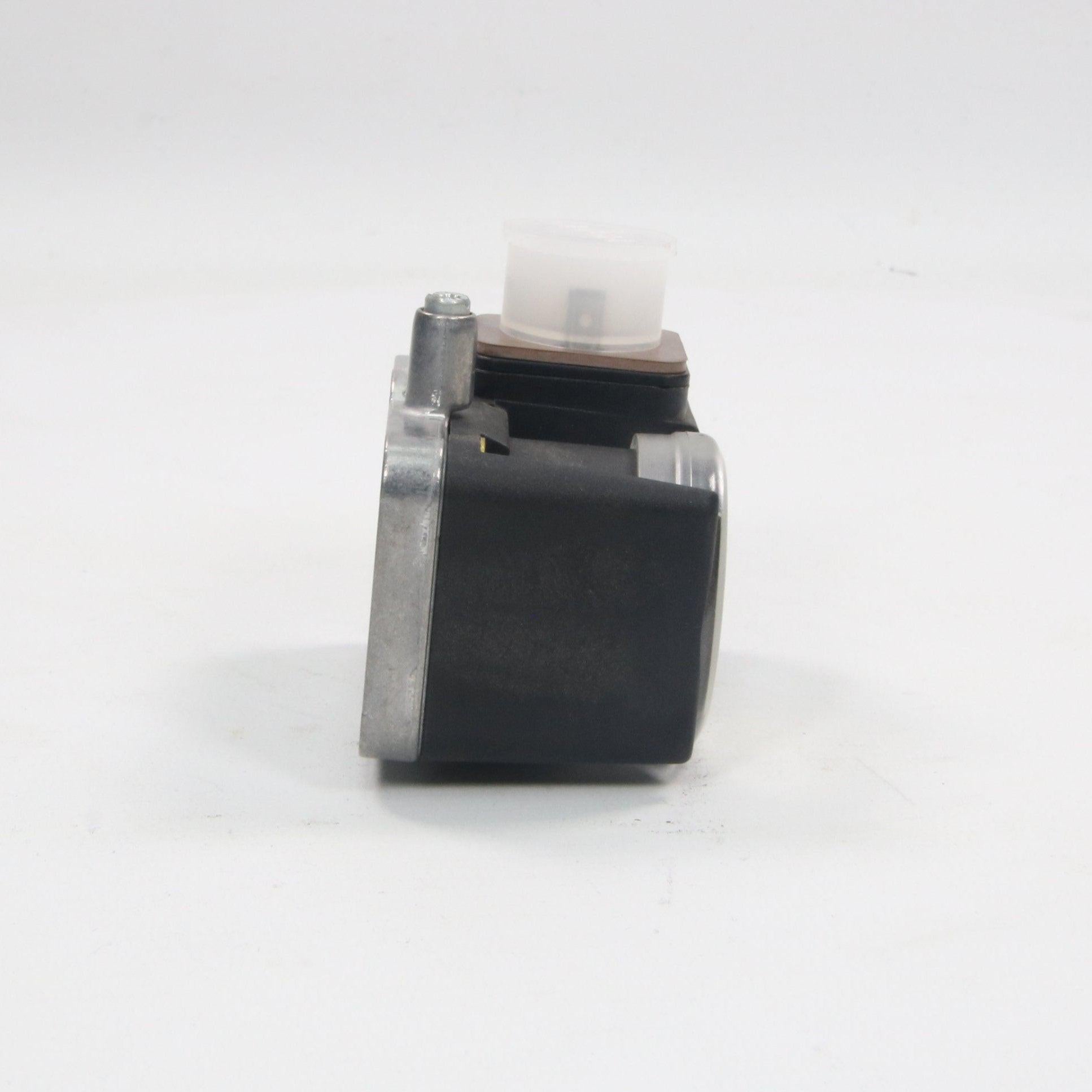 Dungs GW 150 A5 Compact Pressure Switch-Compact Pressure Switch-Used Industrial Parts