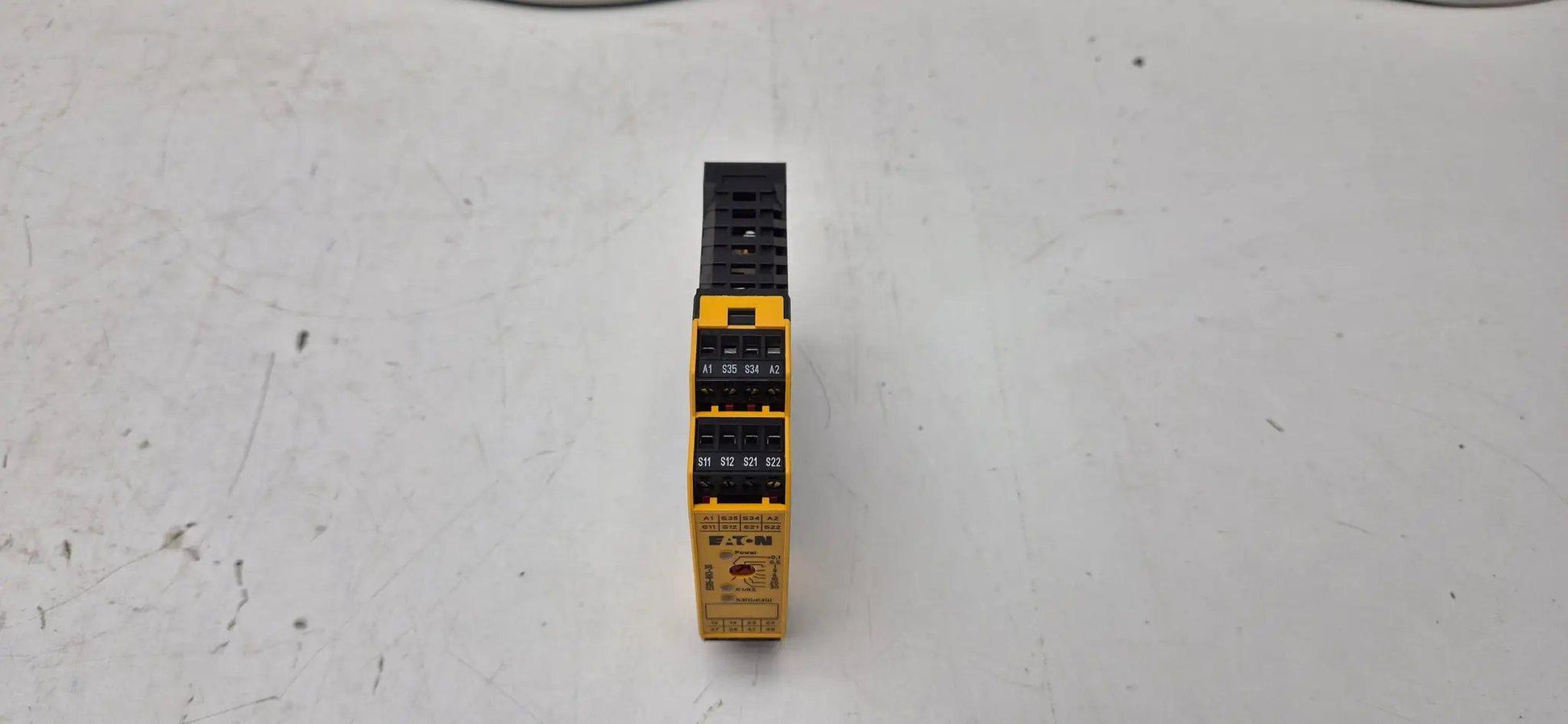 Eaton ESR5-NV3-30 Safety Relay-Safety Relay-Used Industrial Parts