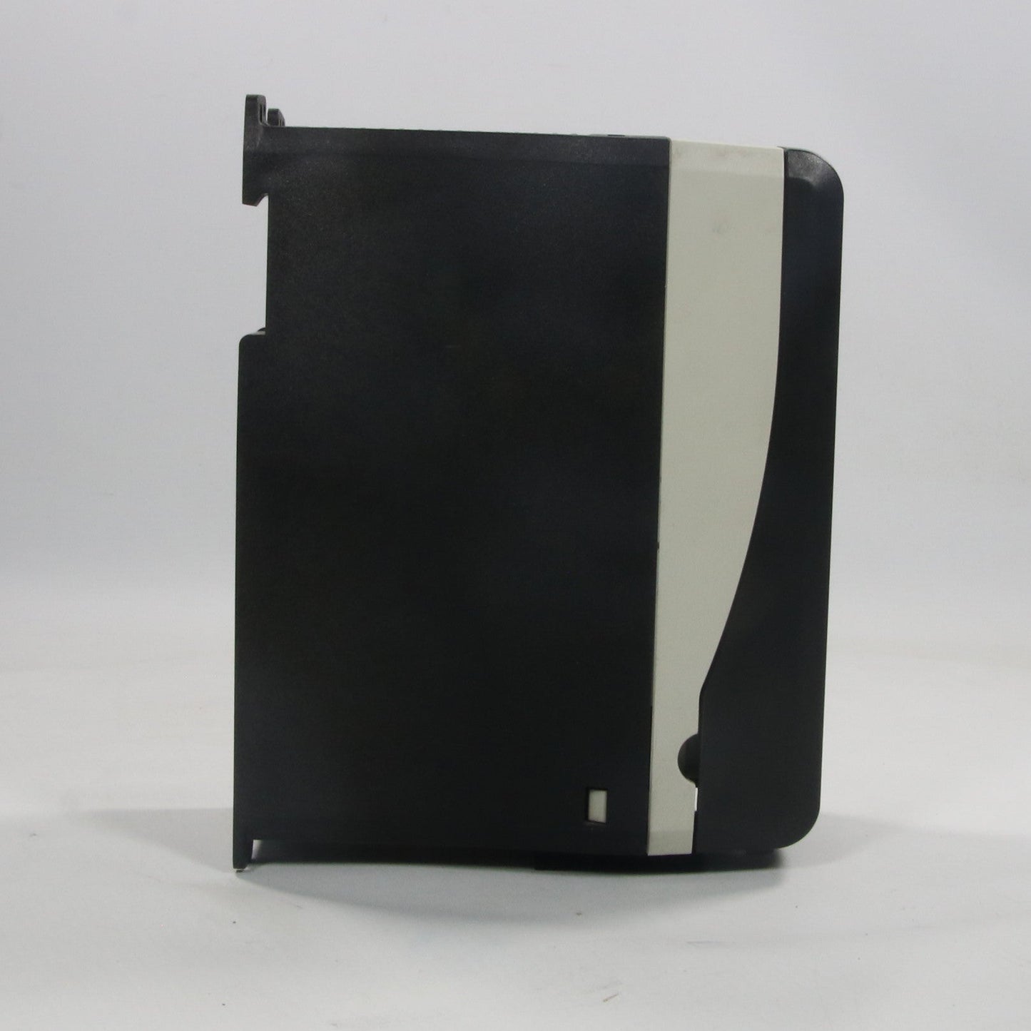 Emerson Industrial Automation Commander SKBD200110 AC Drive-AC Drive-Used Industrial Parts