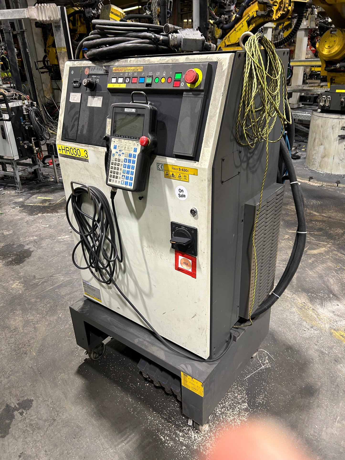 Fanuc Robots R-2000i and S-430i-Robot-Used Industrial Parts