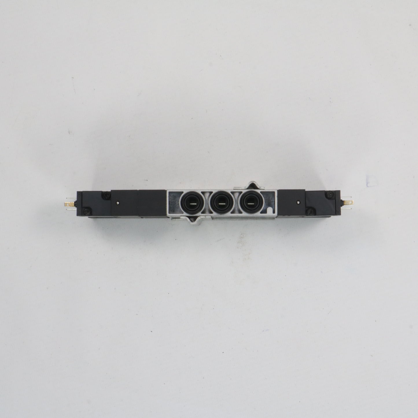 Festo CPE18-M1H-5/3G-1/4 Pneumatic Valve-Pneumatic Valve-Used Industrial Parts