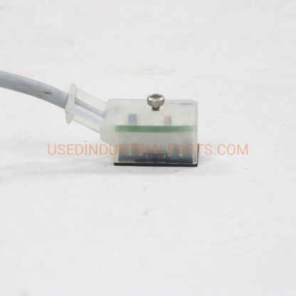 Festo Connecting Cable KMYZ-9-24-M8-2.5-LED-B-Connector-AB-03-02-Used Industrial Parts