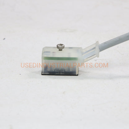 Festo Connecting Cable KMYZ-9-24-M8-2.5-LED-B-Connector-AB-03-02-Used Industrial Parts