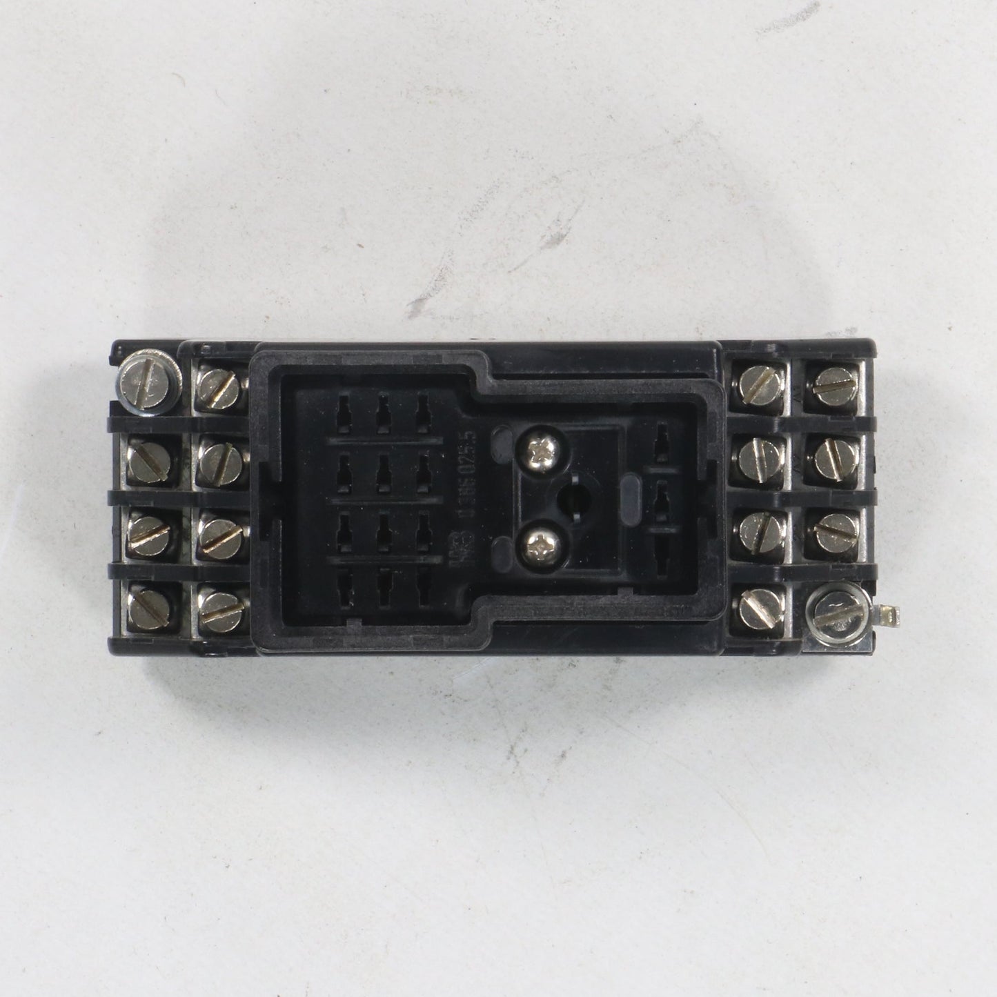 Hartmann & Braun 86210-0-6060000 Plug-in Relay Socket-Plug-in Relay Socket-Used Industrial Parts