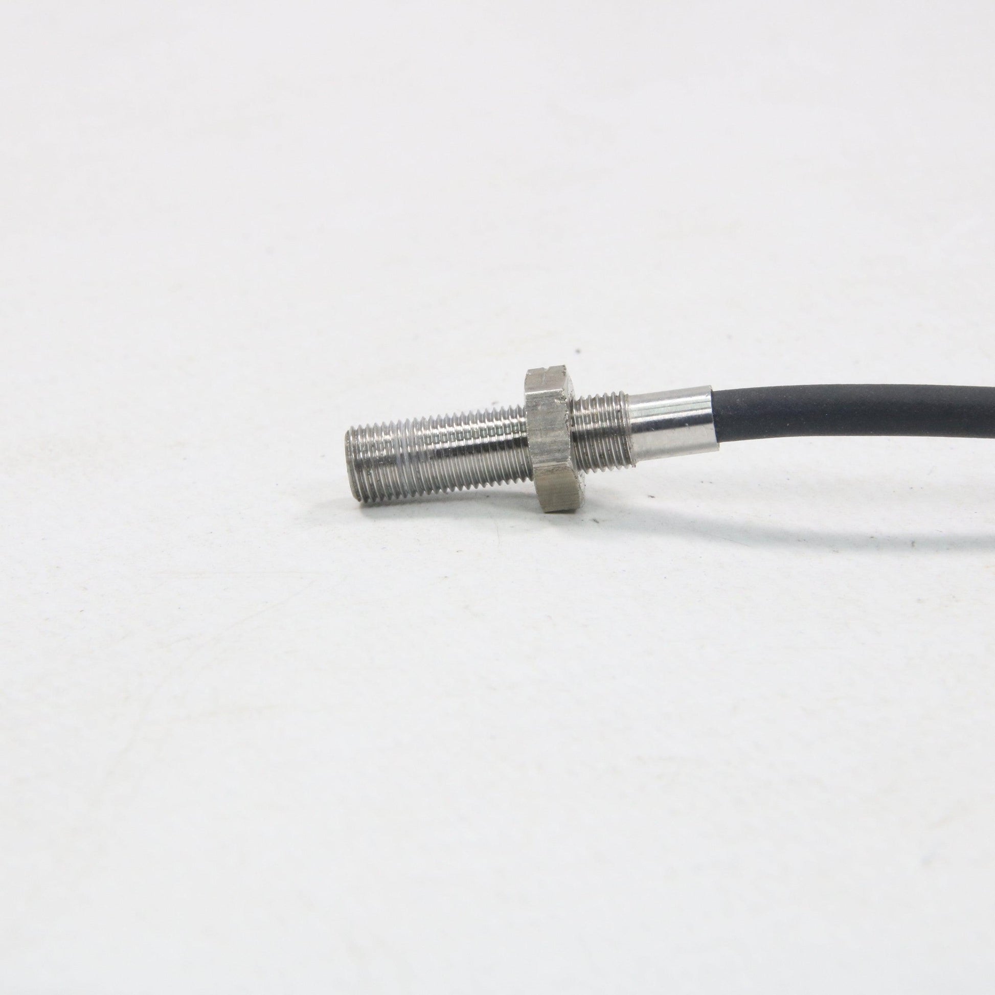 IFM Electronic IY5052 Inductive Sensor-Inductive Sensor-Used Industrial Parts