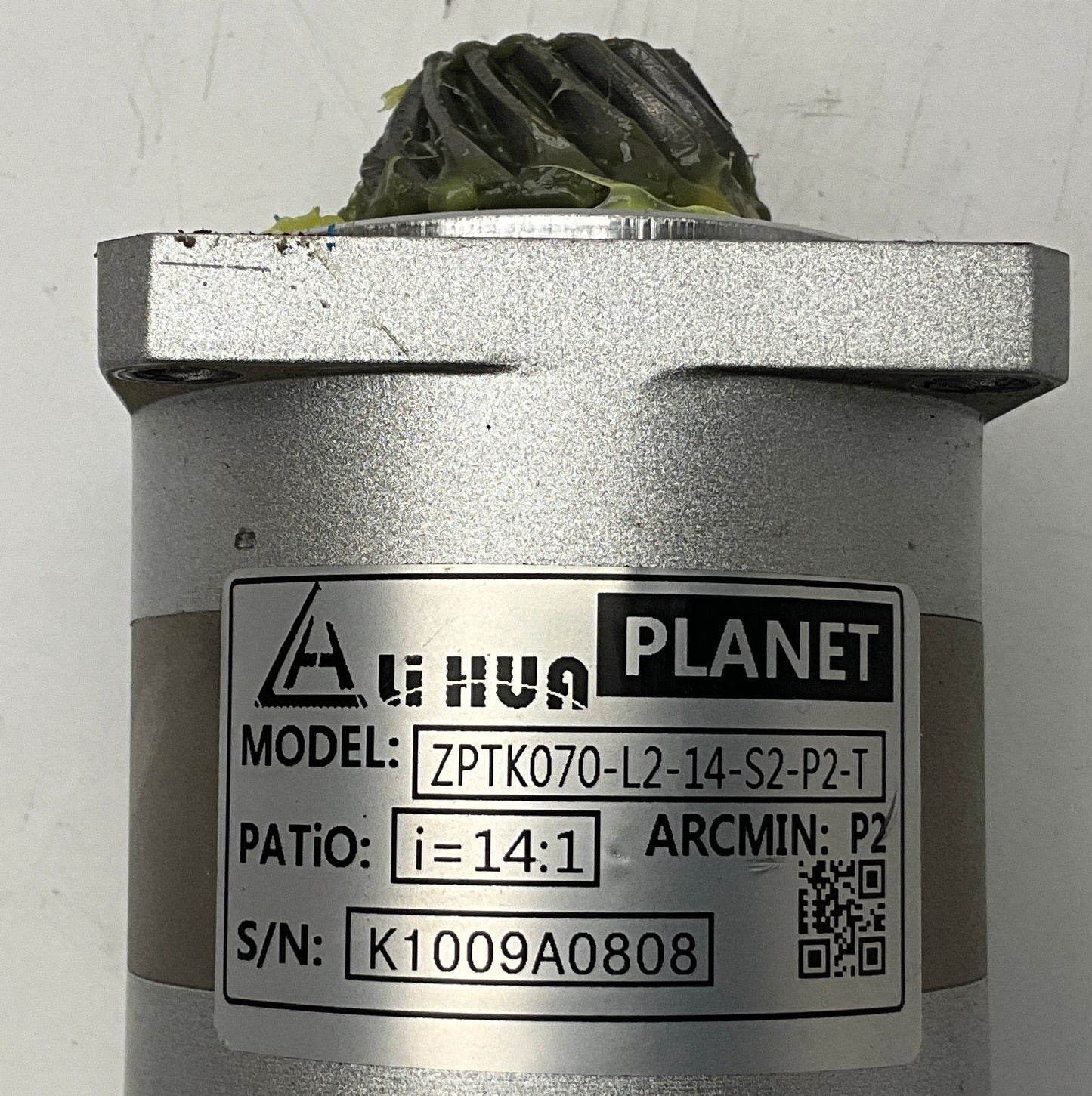 Kinco SMC60S-0040-30MAK-5DSU-(5) AC Servo Motor with Planetary Gearbox-Servo Motor with Planetary Gearbox-Used Industrial Parts