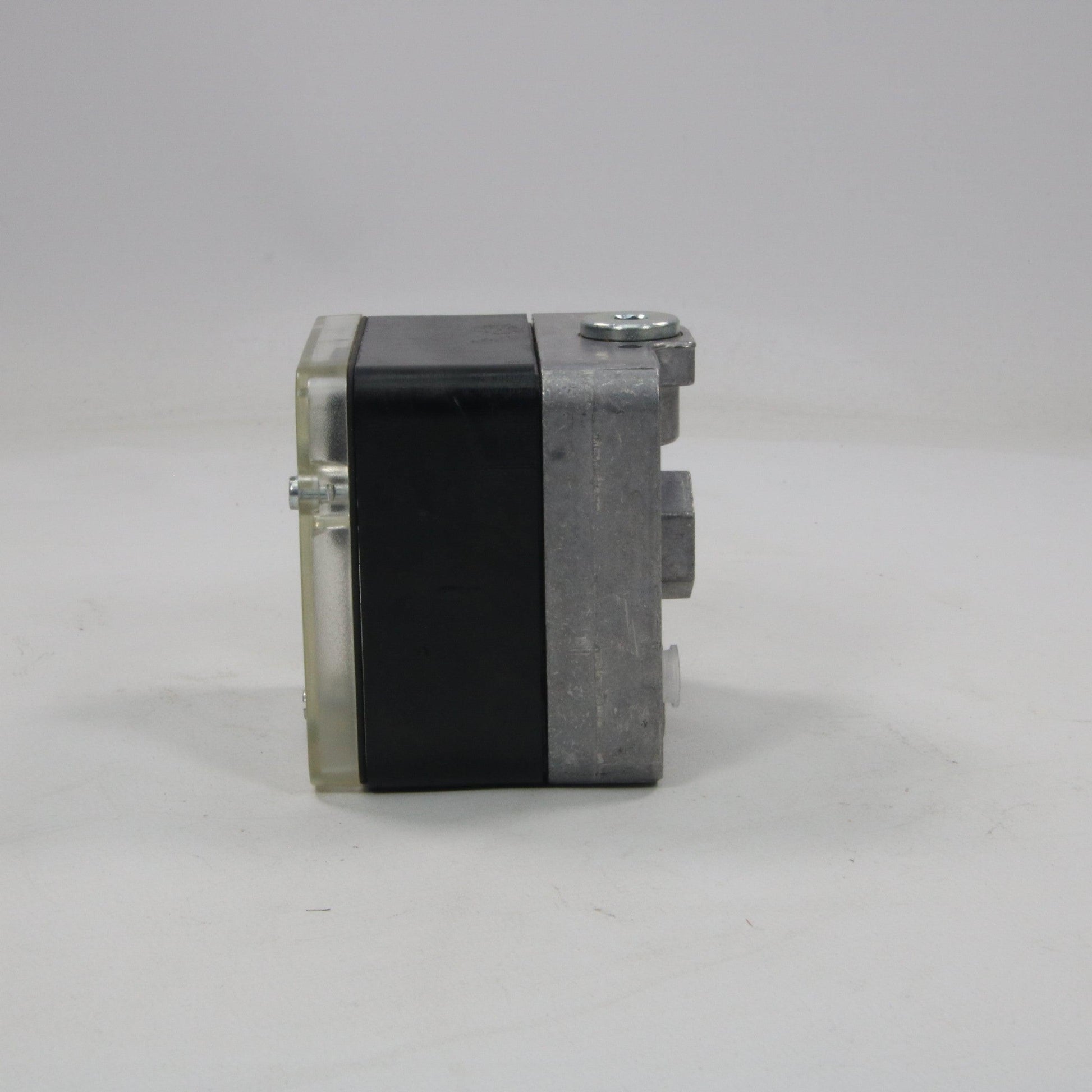 Krom Schroder DWG MZ52 04U Pressure Switch-Pressure Switch-Used Industrial Parts