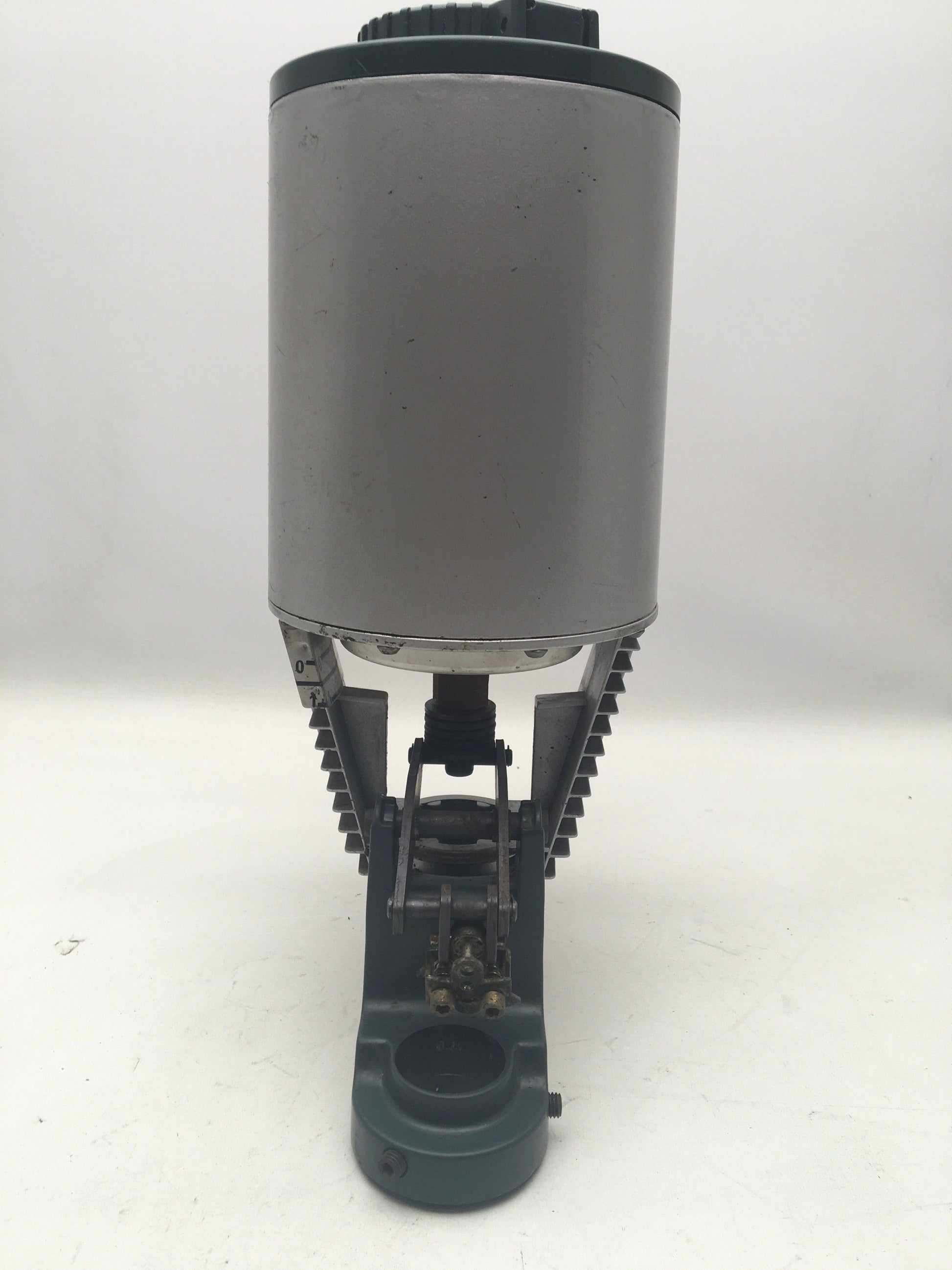 Landis & Gyr SKB32 Electrohydraulic Actuator-Electrohydraulic Actuator-Used Industrial Parts