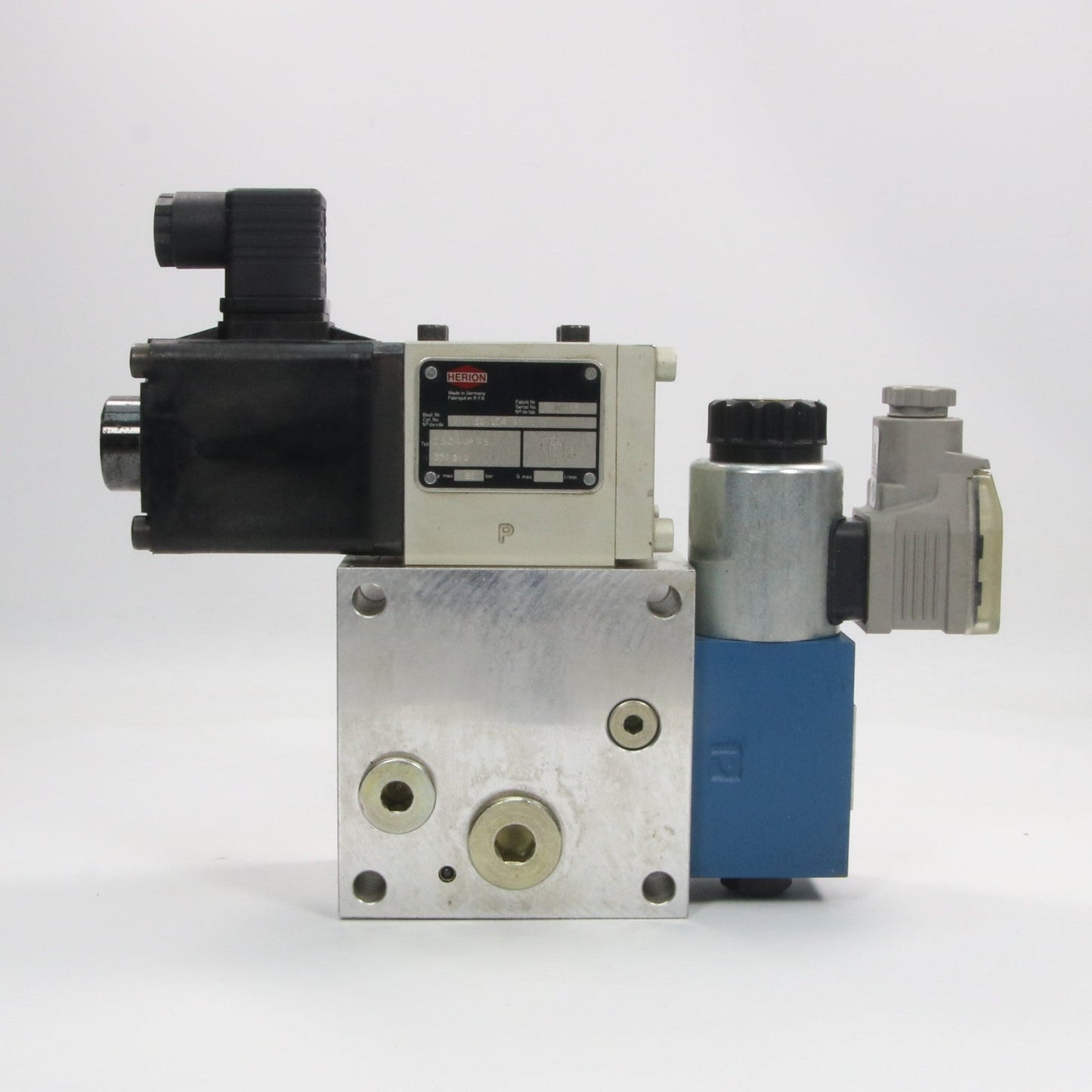 Mannesmann Rexroth Hydraulic Valve Manifold-Hydraulic Valve Manifold-Used Industrial Parts