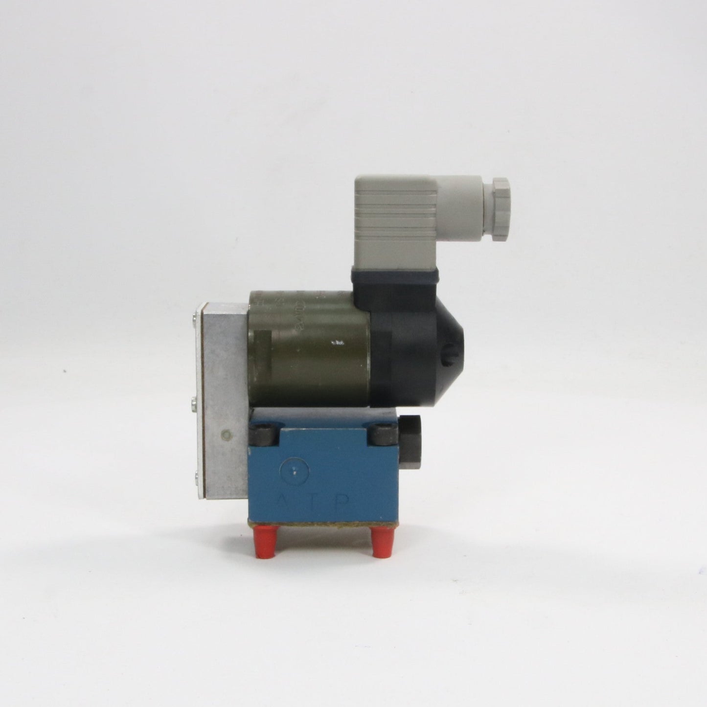 Mannesmann Rexroth M 3 SE 6 U25 630 G24 NZ4 Directional Control Valve-Directional Control Valve-Used Industrial Parts