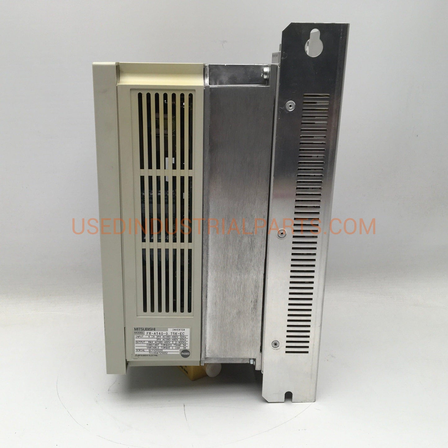 Mitsubishi Frequency Drive Inverter FR-A540-0 75K-EC/FR-DU-04-Inverter-AB-05-05-Used Industrial Parts