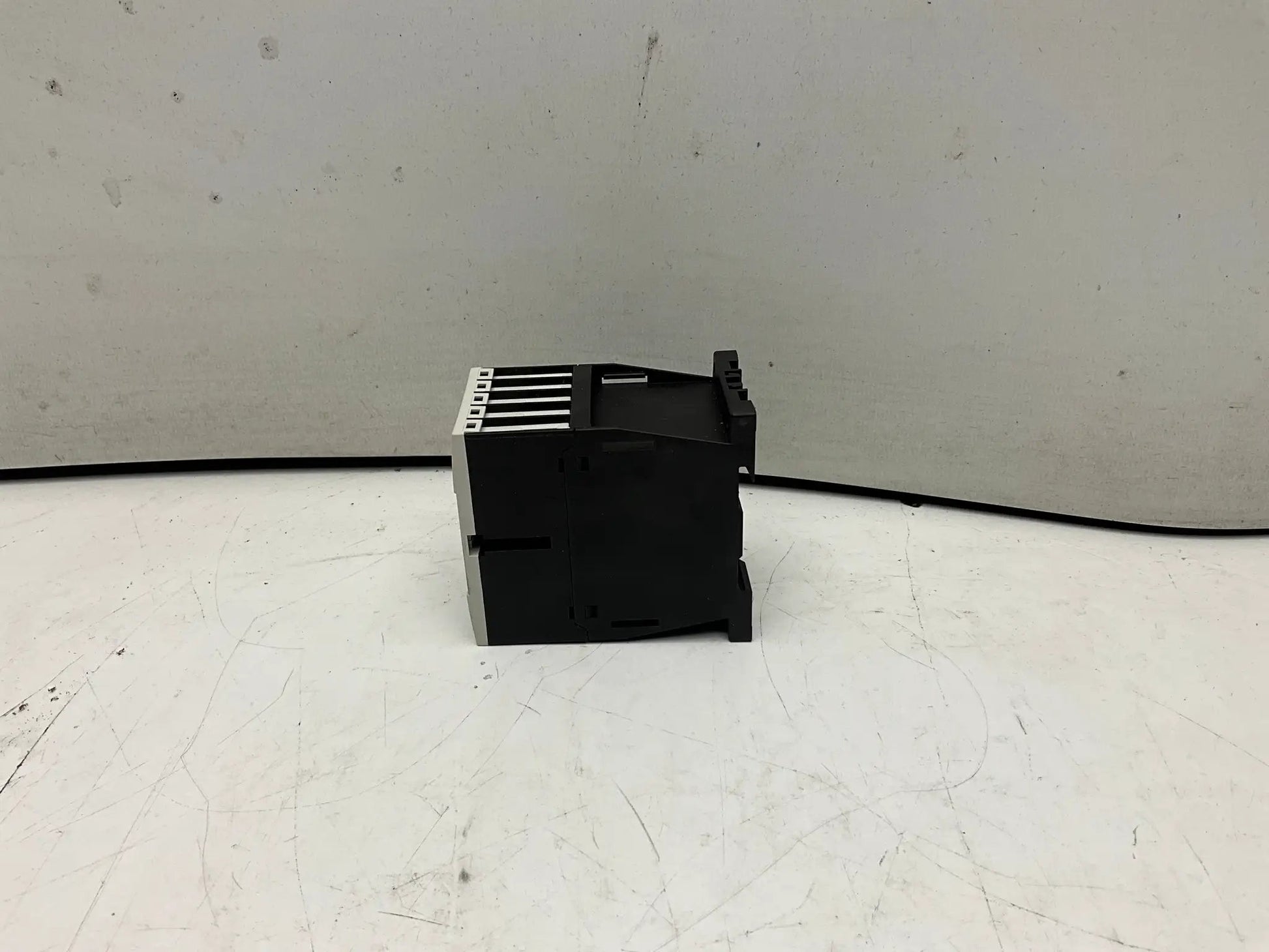 Moeller Xstart DILA-22 Contactor Relay-Contactor Relay-Used Industrial Parts