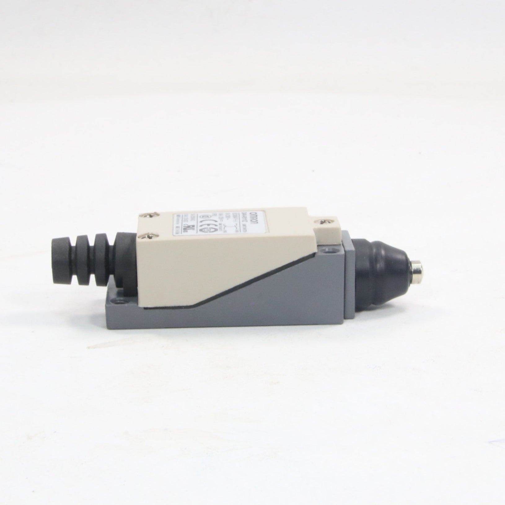 Omron D4V-8111Z Limit Switch-Limit Switch-Used Industrial Parts