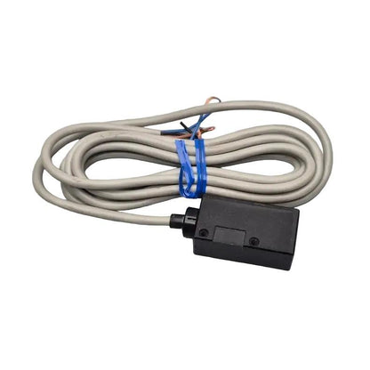 Omron E3S-DS10E4 Photoelectric Switch-Photoelectric Switch-Used Industrial Parts