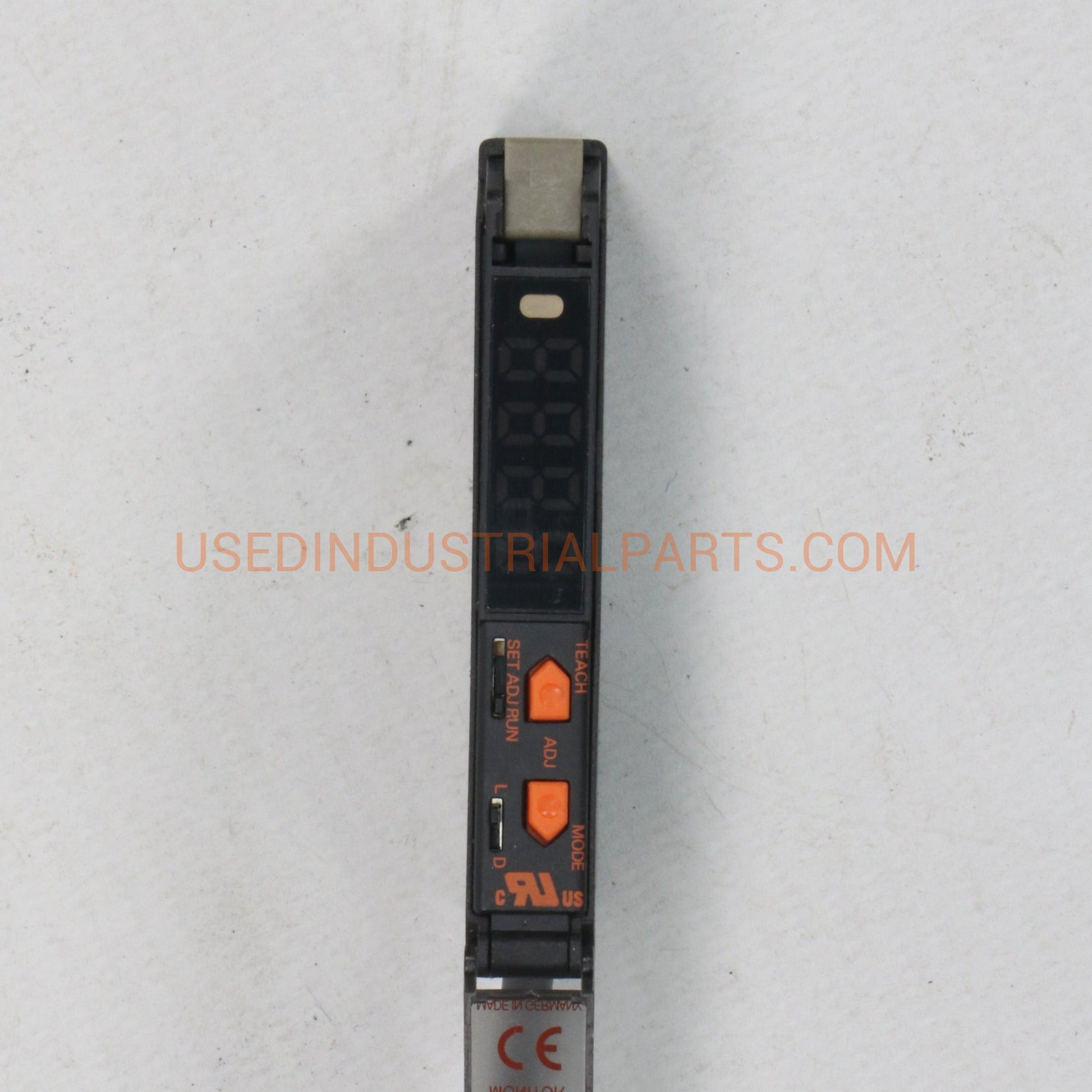 Omron E3X-DA51-N Optical Fibre Sensor-Optical Fibre Amplifier-Used Industrial Parts