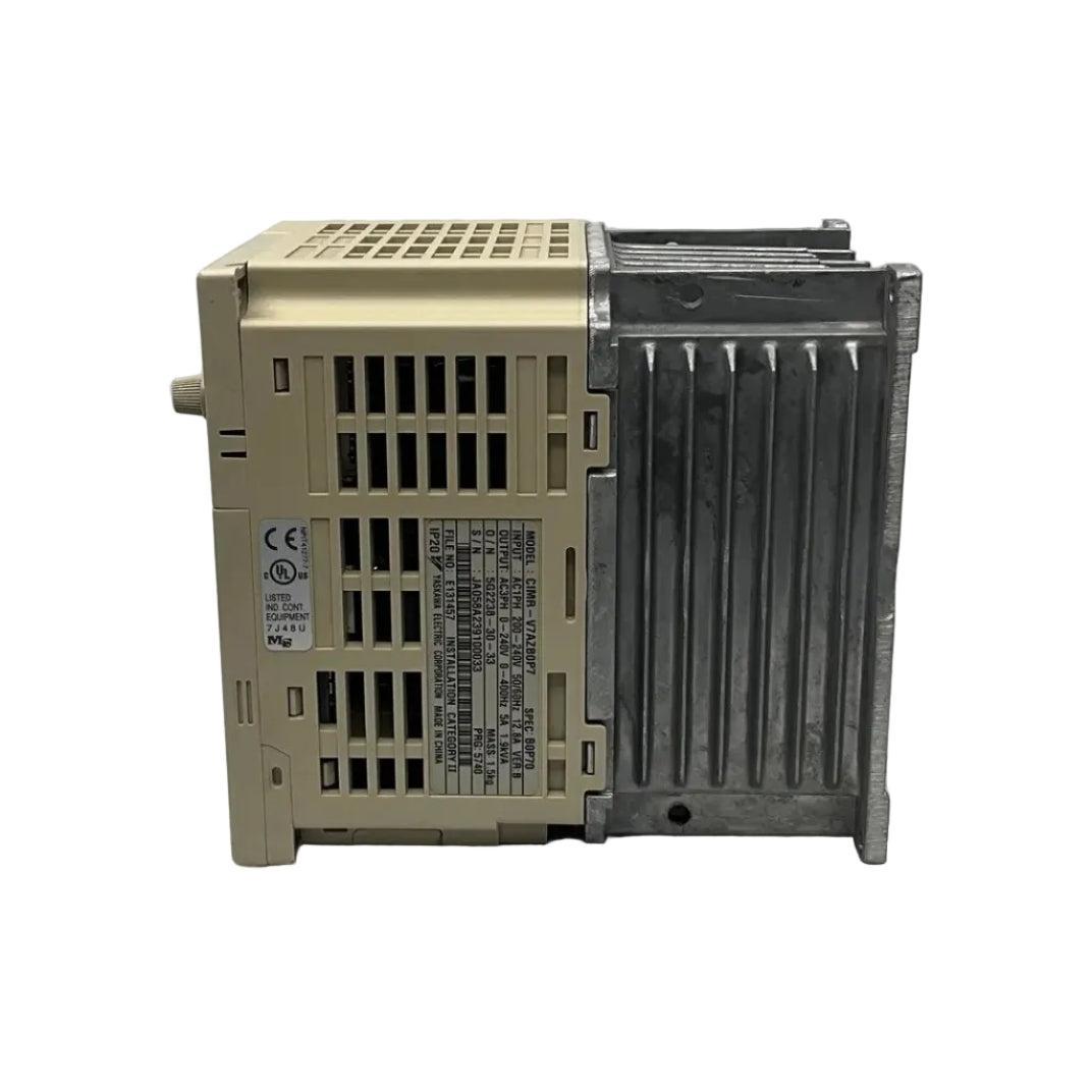 Omron Varispeed 7 CIMR-V7AZB0P7 AC Inverter-AC Inverter-Used Industrial Parts
