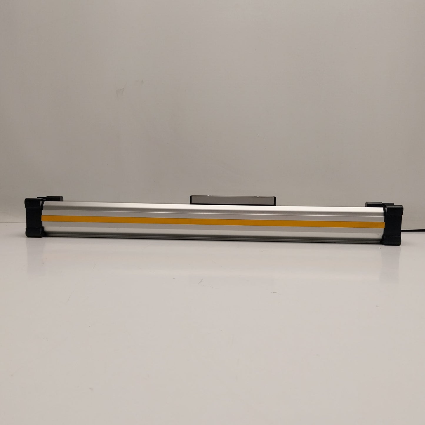 Parker OSP-P Rodless Pneumatic Actuator – Model OSPP400000000350000000000-Rodless Pneumatic Actuator-Used Industrial Parts