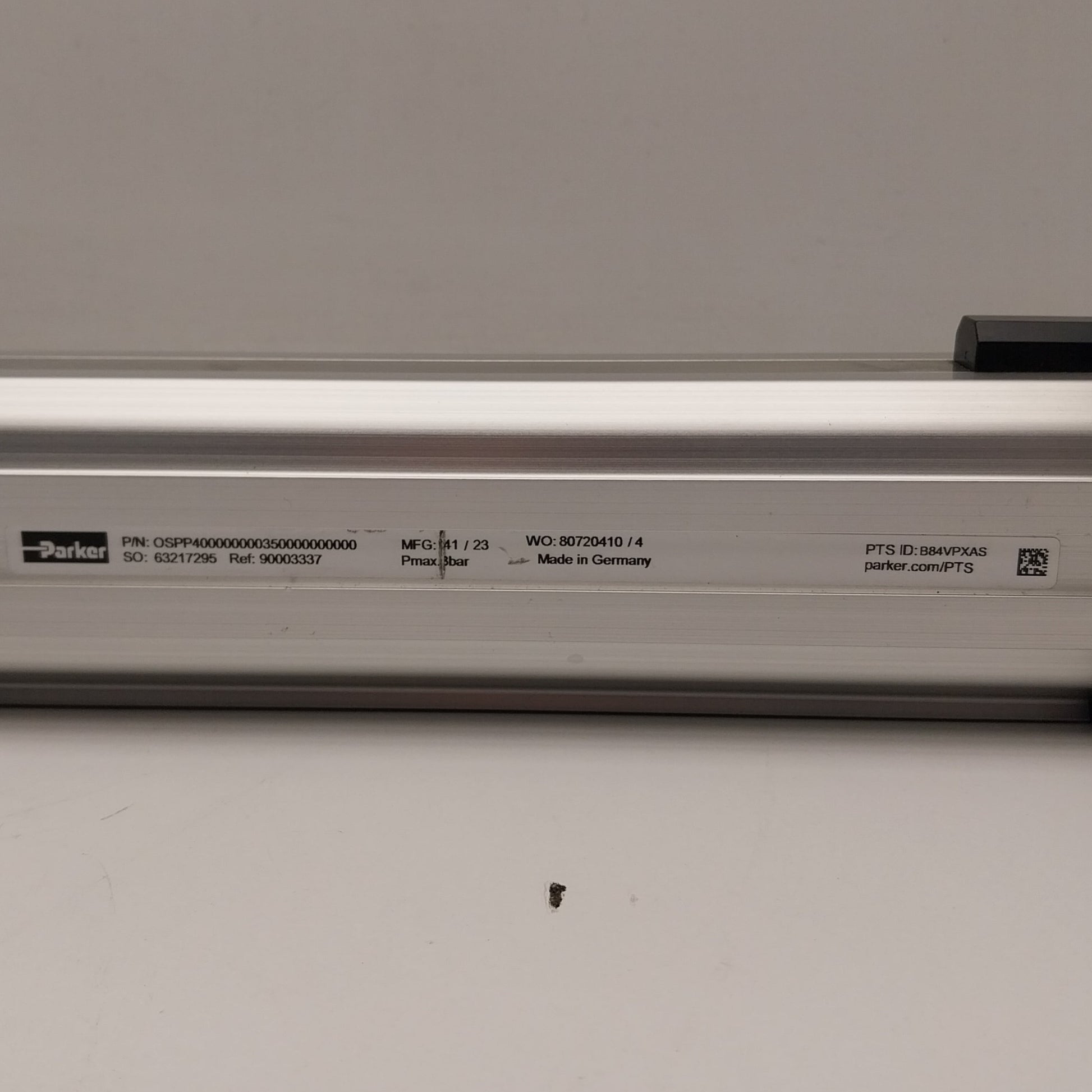 Parker OSP-P Rodless Pneumatic Actuator – Model OSPP400000000350000000000-Rodless Pneumatic Actuator-Used Industrial Parts