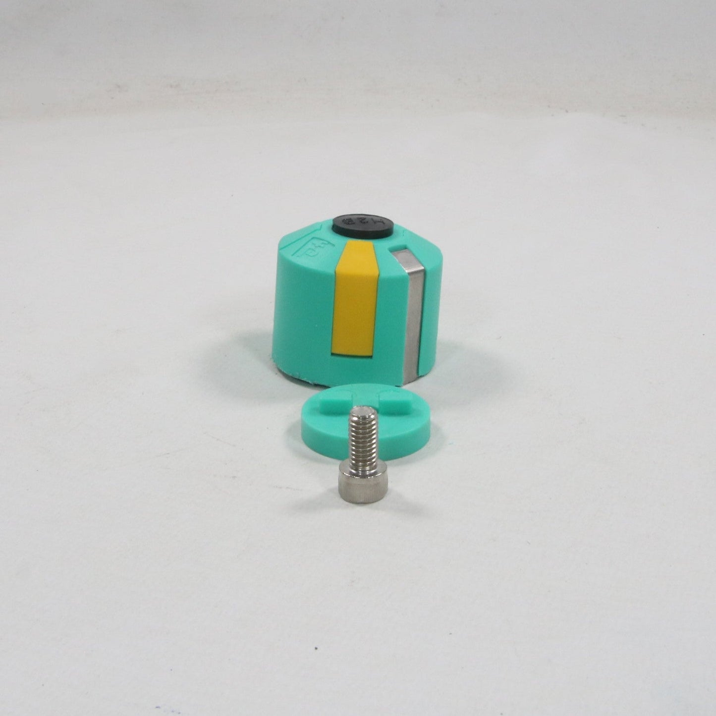 Pepperl + Fuchs BT33 Activator - 046700-Activator-Used Industrial Parts